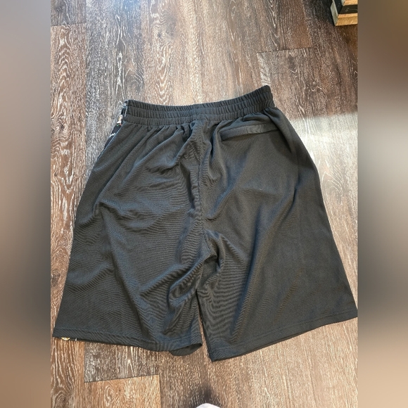 Bape Tiger Shorts Bape100% authentic size  2XL - Picture 8 of 10